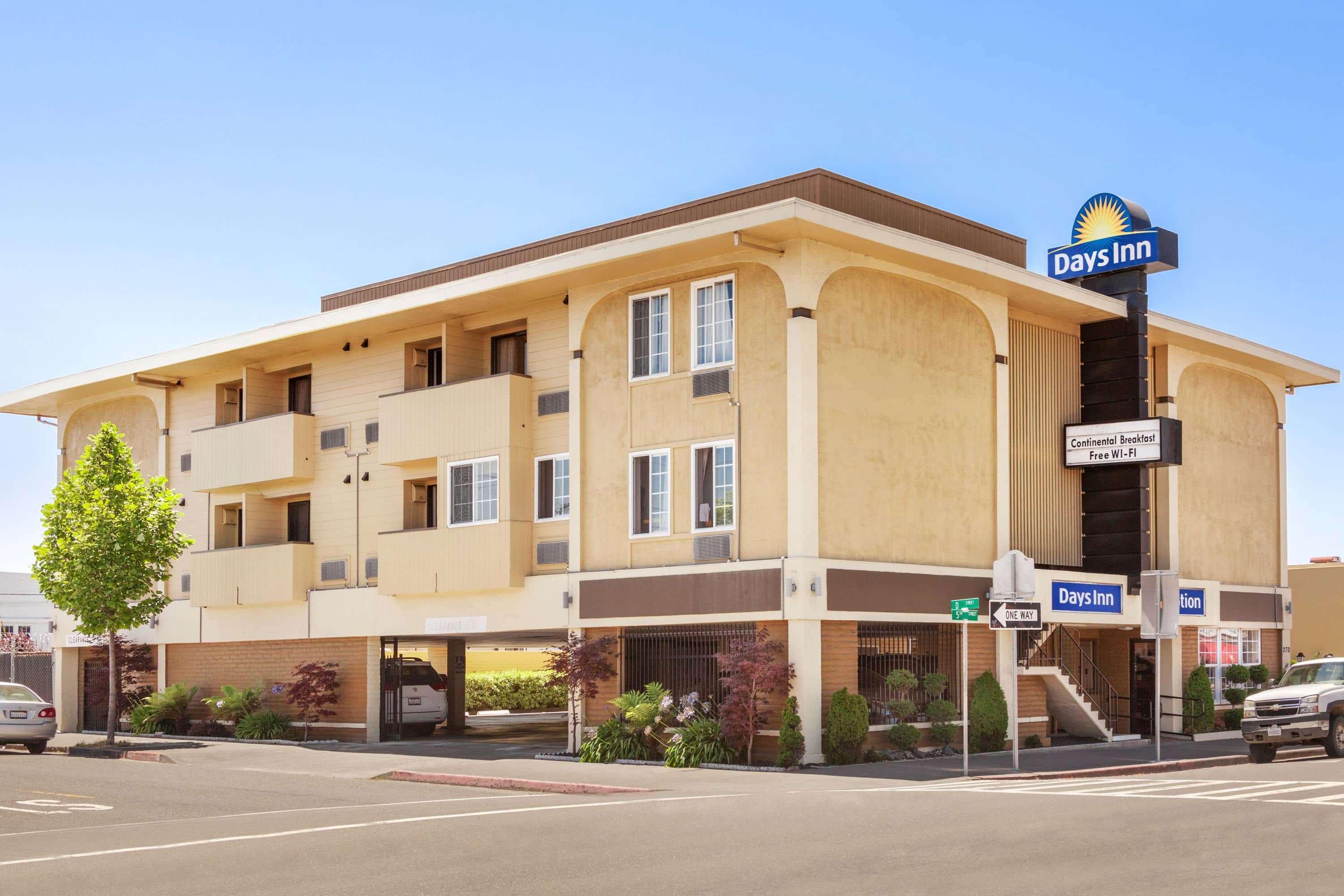 Days Inn By Wyndham Eureka Ca Exterior foto